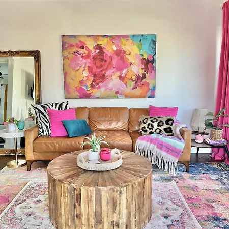 Spotless Modern Home Close To Lax & Sofi Stadium